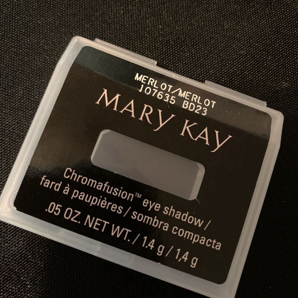 Mary Kay Chromafusion Eye Shadow Merlot Purple Color